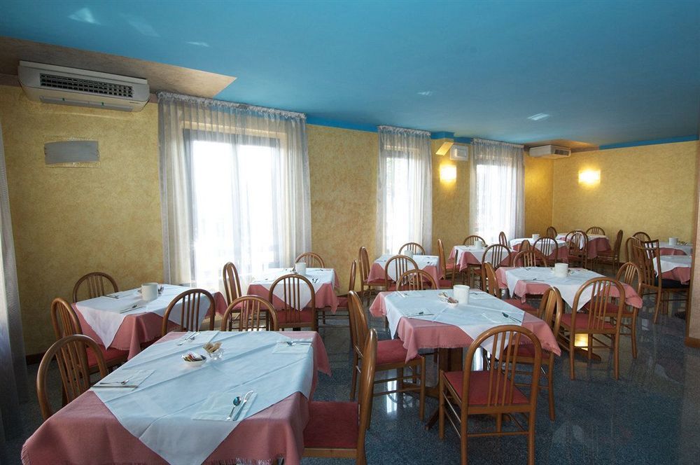 Hotel Residence Ducale Porto Mantovano Exterior photo